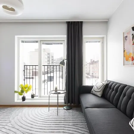 Newly Built One Bedroom With Private Sauna In The Center *