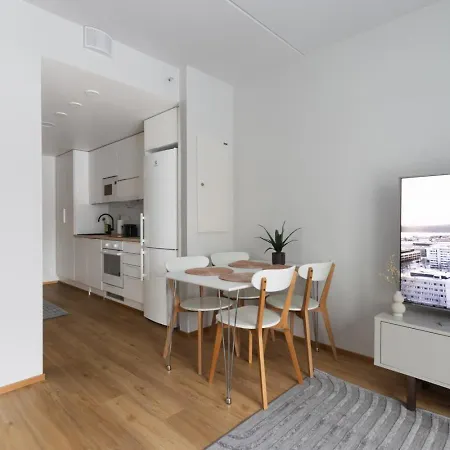 Newly Built One Bedroom With Private Sauna In The Center *