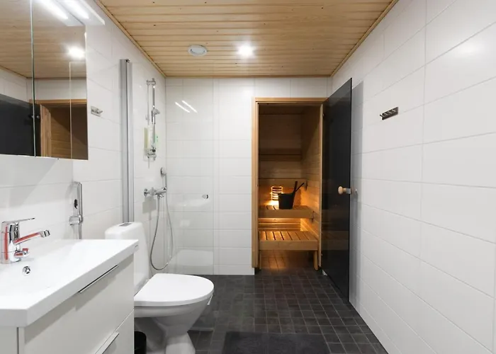 Newly Built One Bedroom With Private Sauna In The Center